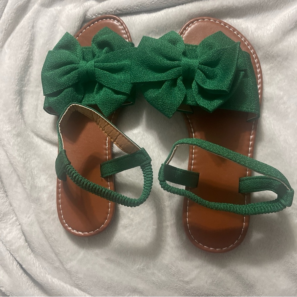Chic Green Bow Sandals for Women